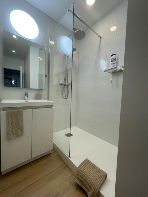 Joli Appartement Avec Parking - Proche Centre Ville Chartres Bagian luar foto